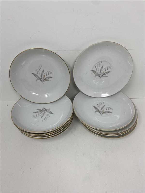 Simple Elegance Porcelain Bowls and Plates Set - Set of 6 - 6" Diameter