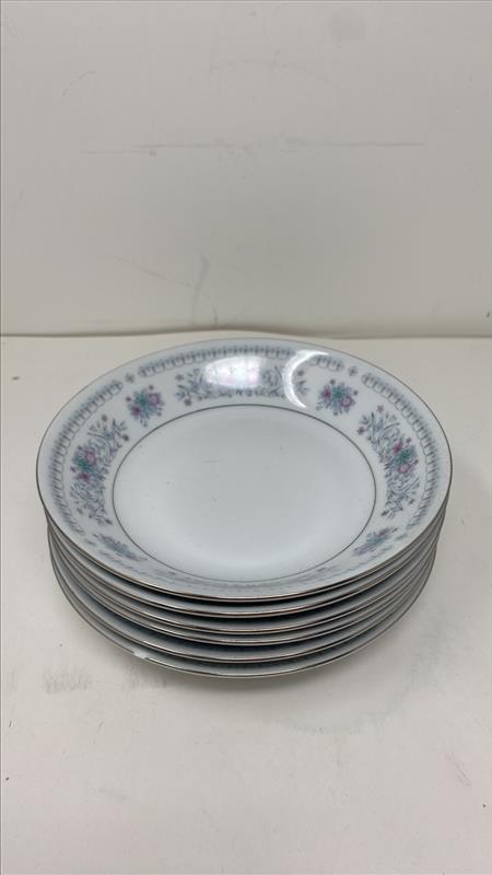 Vintage Floral Porcelain Salad Plates - Set of 6 - 7.5" Diameter