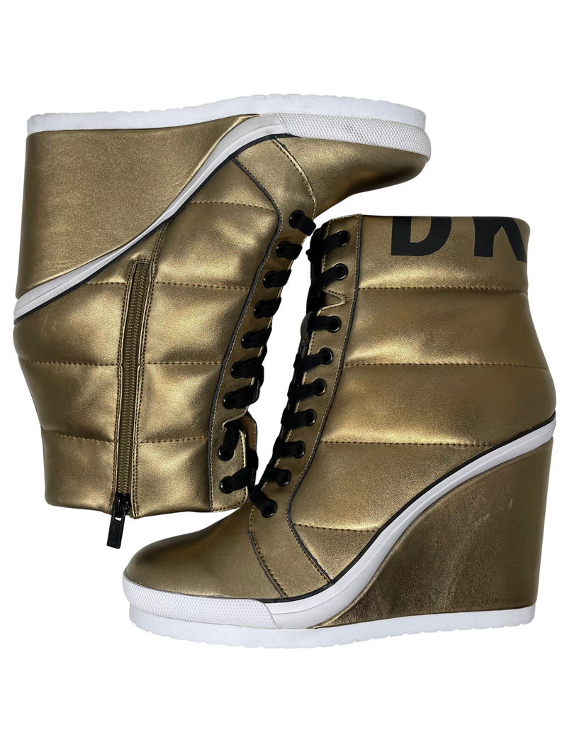 DKNY Noho Wedge Sneaker - 10